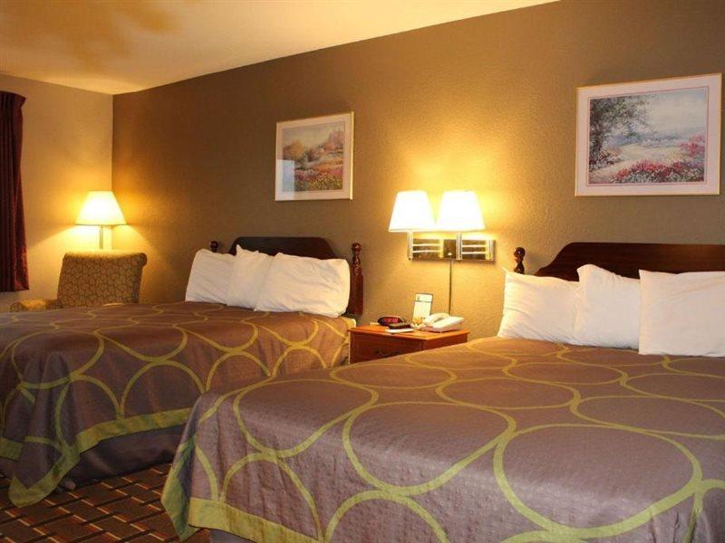 ซูเปอร์ 8 บาย วินด์แฮม วาลปาไรโซ Hotel วาลพาเรโซ ภายนอก รูปภาพ