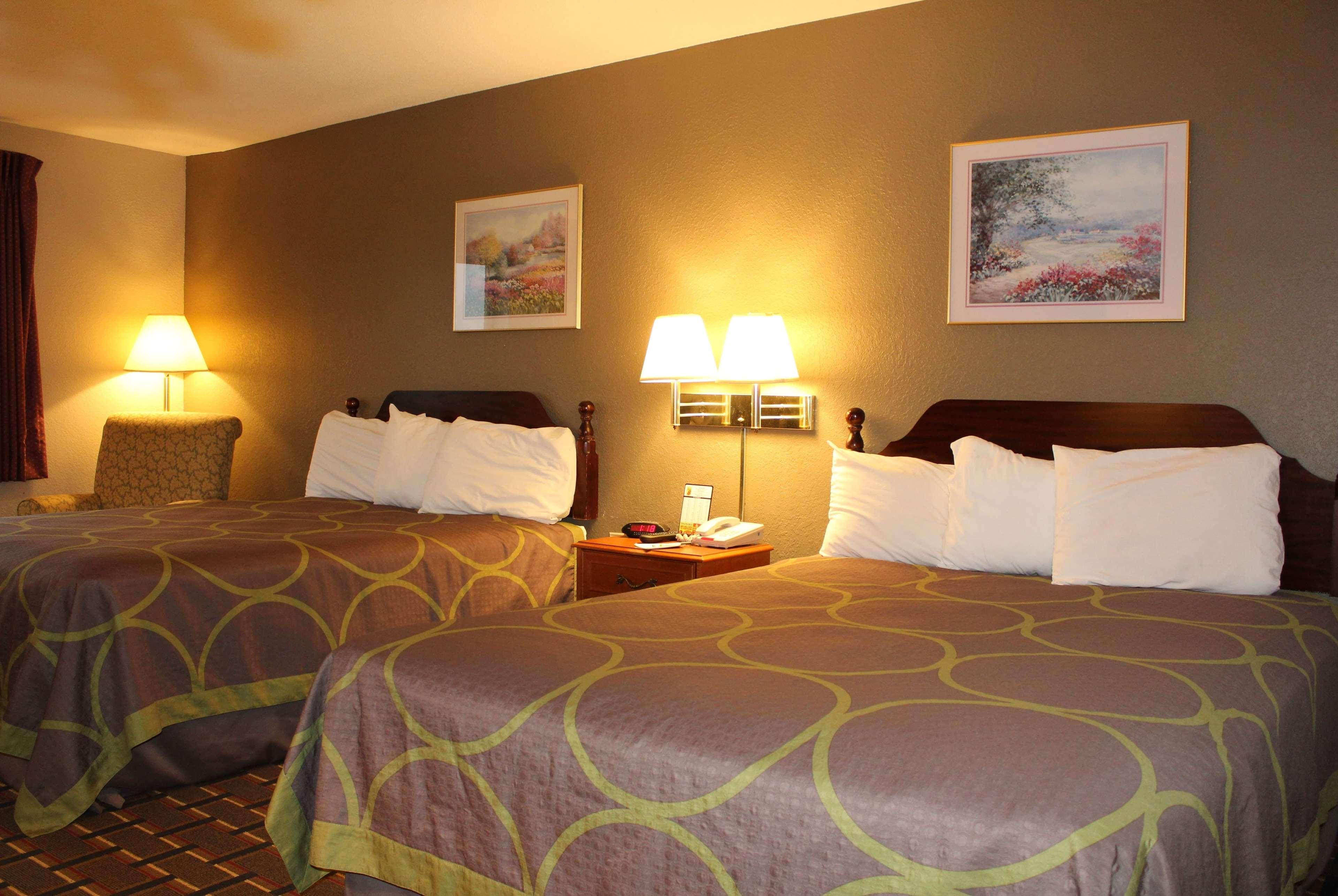 ซูเปอร์ 8 บาย วินด์แฮม วาลปาไรโซ Hotel วาลพาเรโซ ภายนอก รูปภาพ