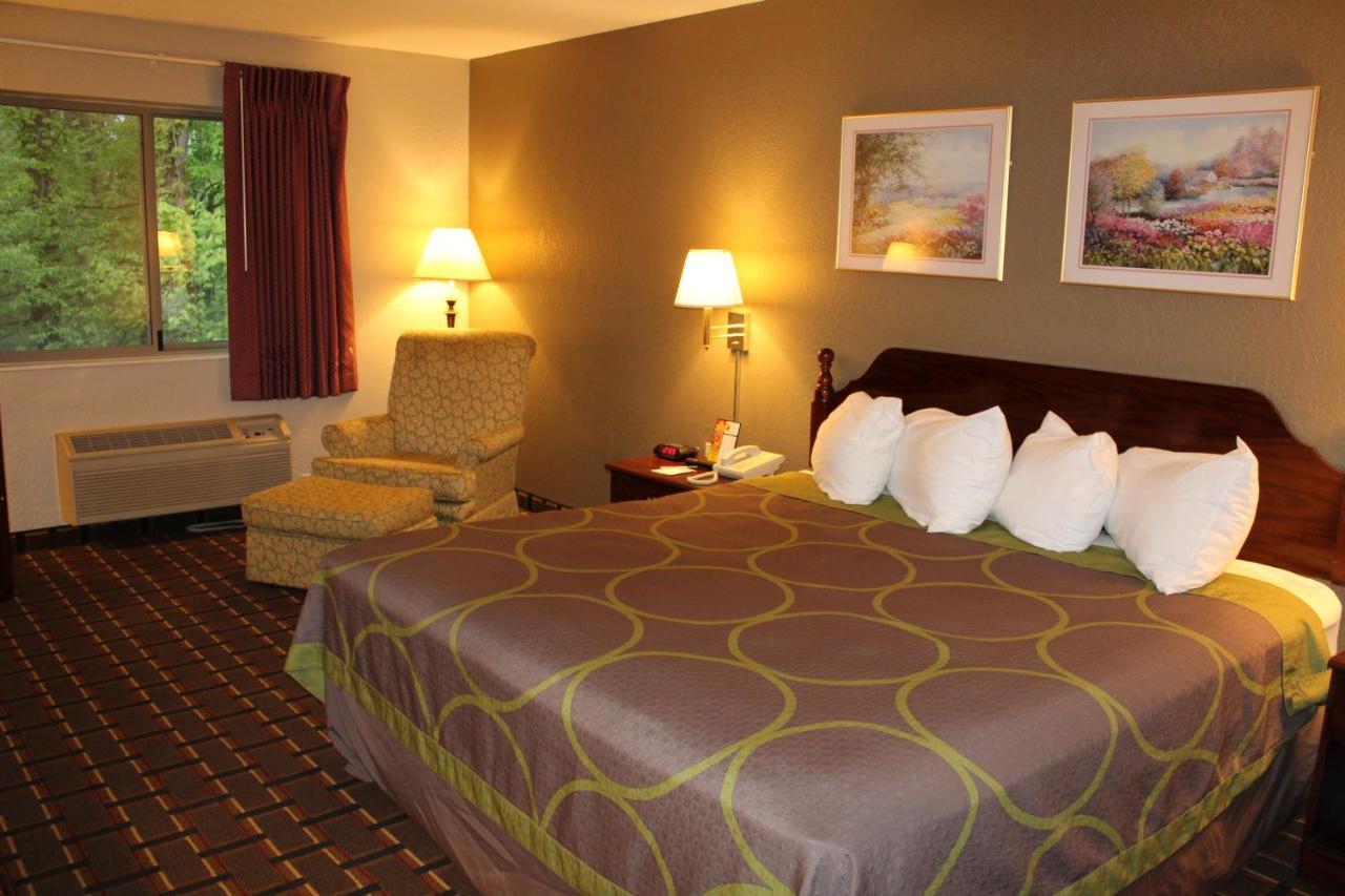 ซูเปอร์ 8 บาย วินด์แฮม วาลปาไรโซ Hotel วาลพาเรโซ ภายนอก รูปภาพ