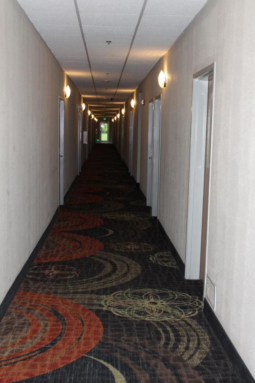 ซูเปอร์ 8 บาย วินด์แฮม วาลปาไรโซ Hotel วาลพาเรโซ ภายนอก รูปภาพ