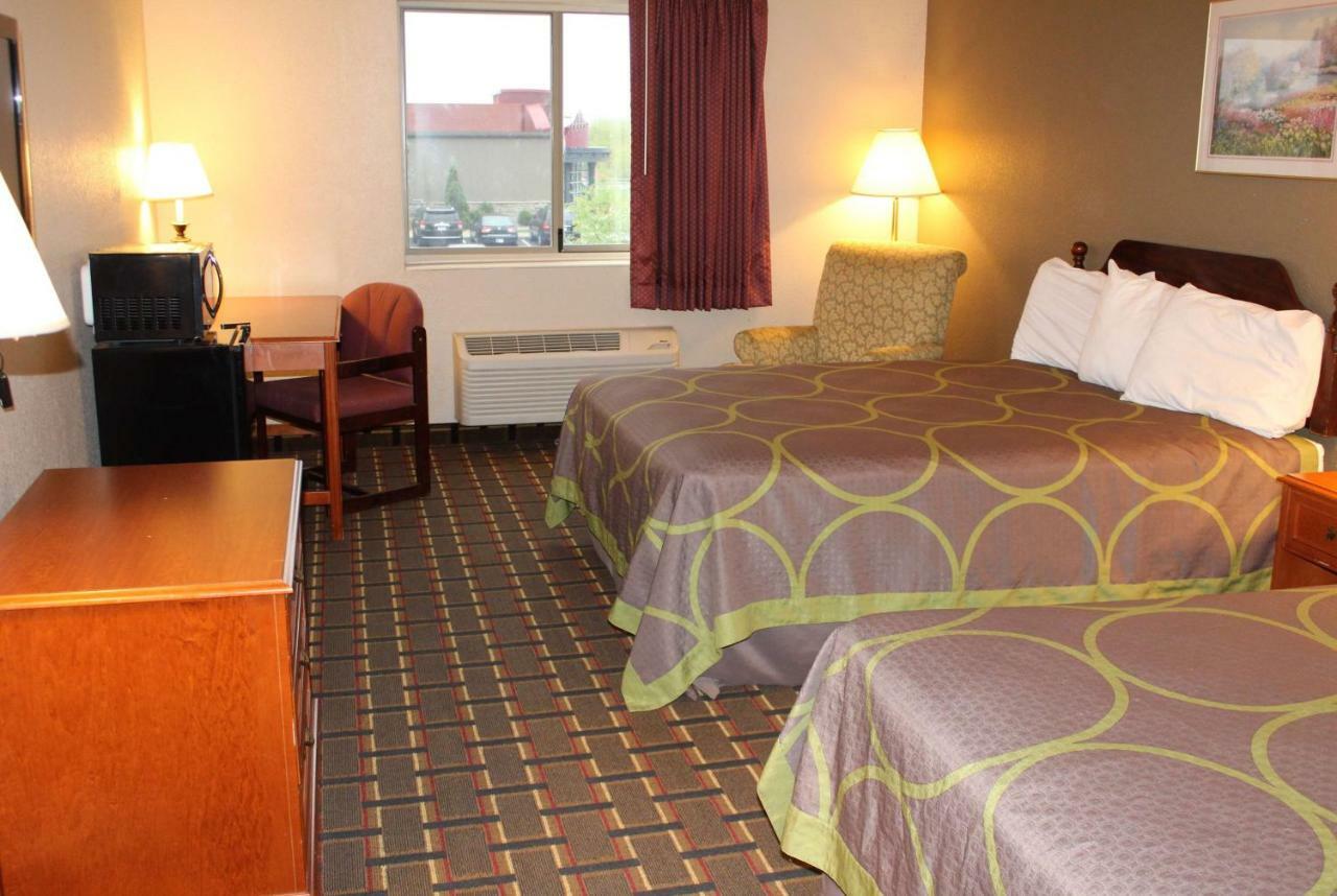 ซูเปอร์ 8 บาย วินด์แฮม วาลปาไรโซ Hotel วาลพาเรโซ ภายนอก รูปภาพ